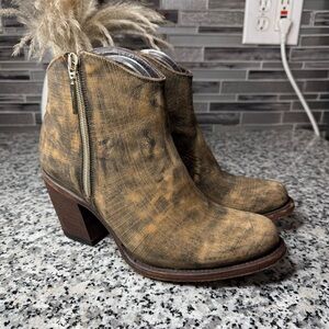 Redhawk | Women’s Leather Distressed Bootie Size 8.5